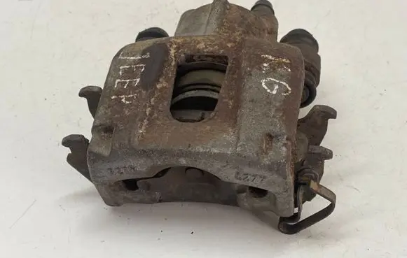 Jeep Grand Cherokee (WK) Rear brake caliper