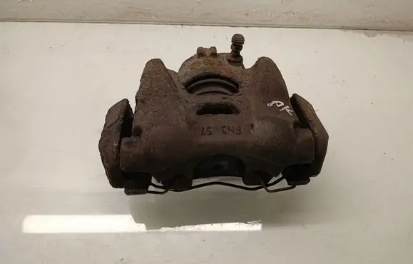 Jeep Renegade Front brake caliper 
