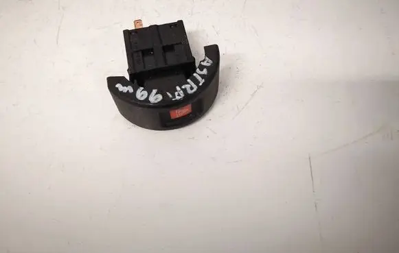Opel Astra G Hazard light switch 09131728