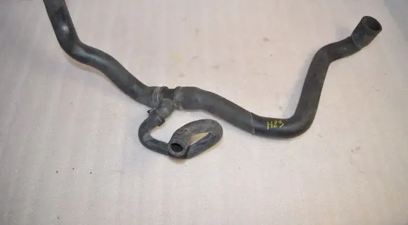 Mercedes-Benz A W169 Engine coolant pipe/hose 1695010782