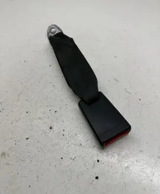 Hyundai i40 Middle seatbelt buckle (rear) 