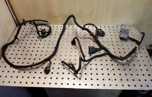 Opel Antara Engine installation wiring loom 20990282