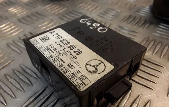 Mercedes-Benz E W210 Alarm control unit/module A2108209526 2108209526