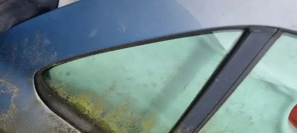 Renault Laguna II Rear vent window glass 