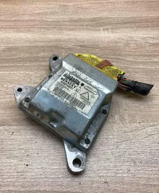 Renault Laguna II Airbag control unit/module 8200148227 550758700