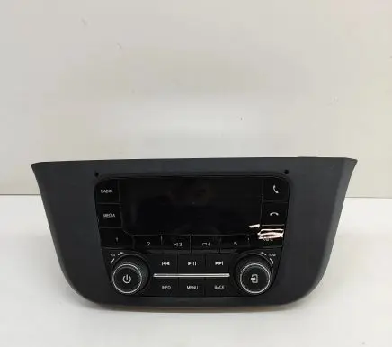 Iveco Daily 6th gen Radio/CD/DVD/GPS head unit 5802256358 FJ5RBTM16