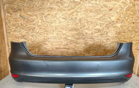 Volkswagen Jetta VI Rear bumper 5C6807421