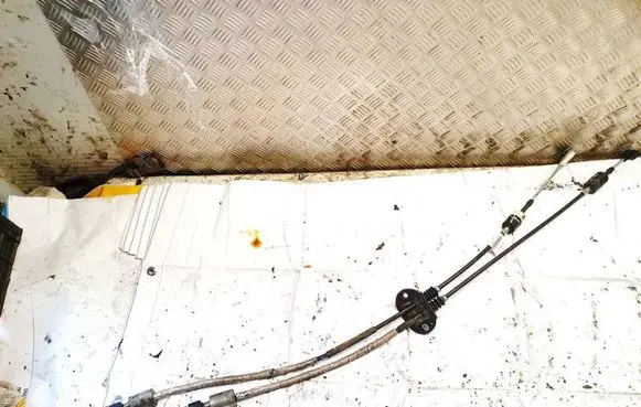 Ford Mondeo MK IV Gear shift cable linkage 7g9r7e395kd