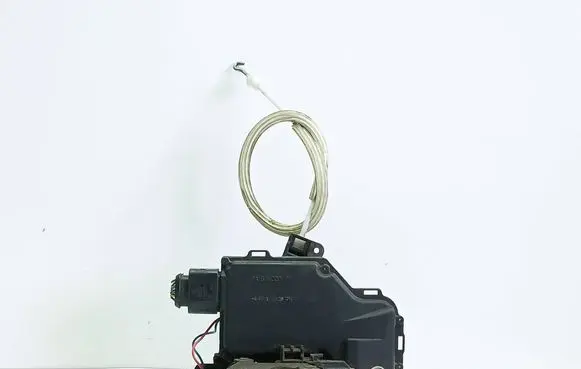 Audi A6 S6 C5 4B Front door lock 4B1837016B