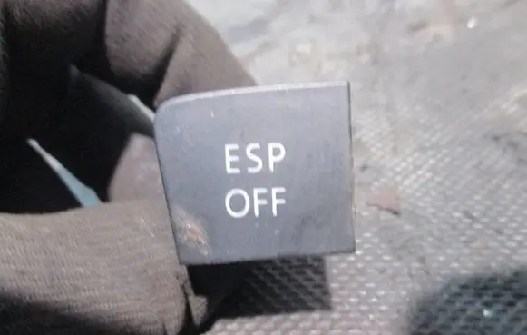 Volkswagen PASSAT B6 ESP (stability program) switch 3C0927117C 04308