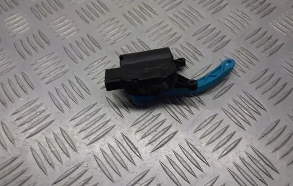 Seat Leon (1P) A/C air flow flap actuator/motor 0132801343
