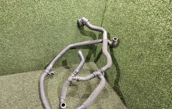Renault Master III Engine coolant pipe/hose 1800448825