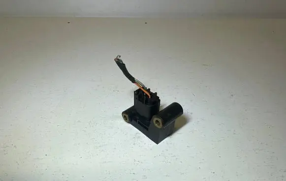 BMW 5 E60 E61 Airbag deployment crash/impact sensor 6977398 010308 038DCF81