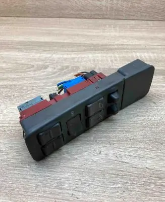 Volvo S40, V40 Electric window control switch 30815235 03458032 WithPlug