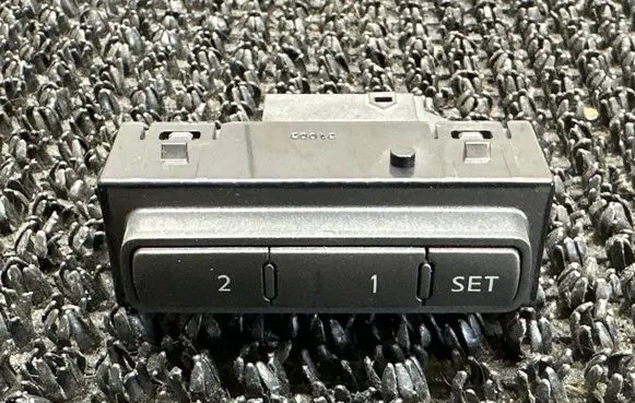 Infiniti QX60 L50 Seat memory switch 