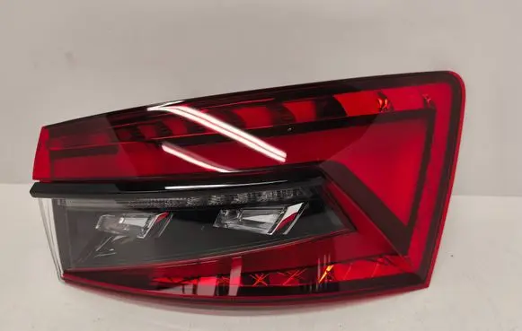 Rear/tail lights