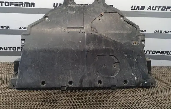 Mazda 3 II Engine splash shield/under tray 