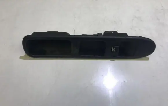 Peugeot 307 Electric window control switch