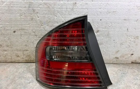 Rear/tail lights