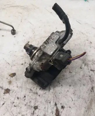 Mercedes-Benz E W212 Fuel injection high pressure pump A6510701201 28297640 0326082HEE