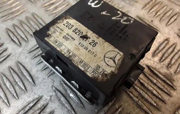 Mercedes-Benz C W203 Alarm control unit/module 2038202726 A2038202726