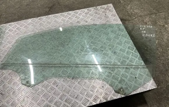 Ford Fiesta Front door window/glass (coupe) 