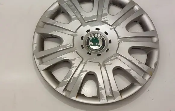 Skoda Octavia Mk2 (1Z) R15 wheel hub/cap/trim 1Z0601147E