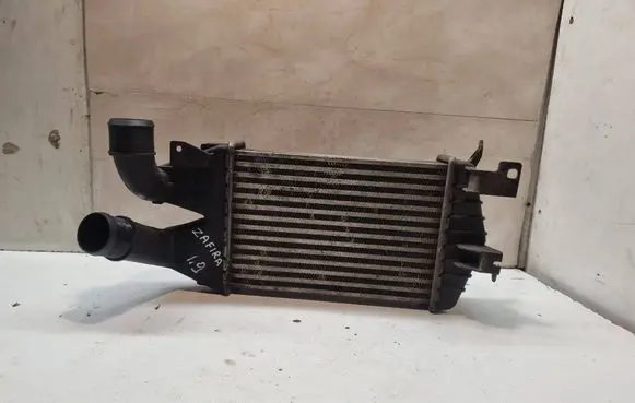 Opel Zafira B Intercooler radiator