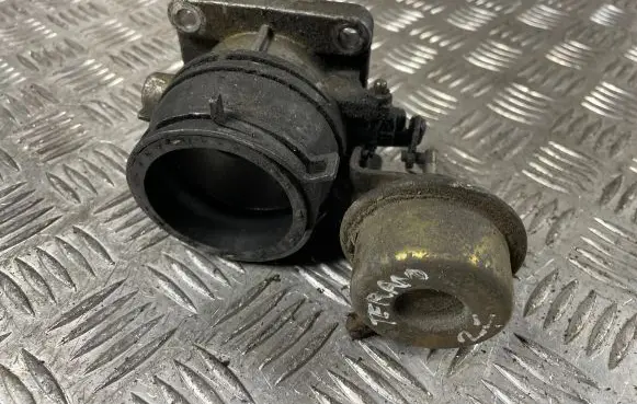 Nissan Terrano Throttle valve