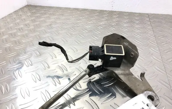 BMW 5 E60 E61 Headlight/headlamp level sensor 6778809