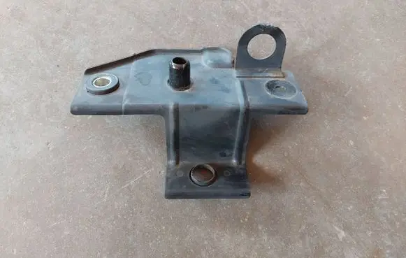Toyota Auris 150 Radiator support slam panel bracket 
