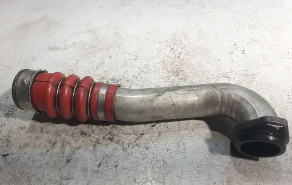 BMW 3 E90 E91 Intercooler hose/pipe 7798098