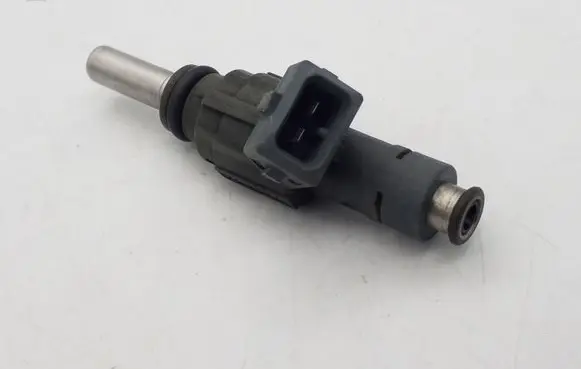 Volkswagen PASSAT B5 Fuel injector 06B133551B 0280155825