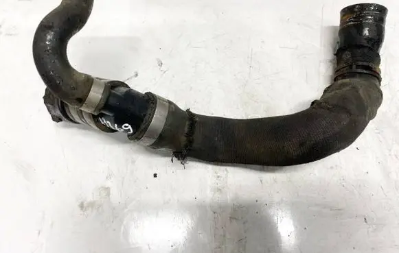 Audi A8 S8 D3 4E Engine coolant pipe/hose