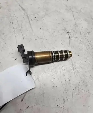 BMW 5 GT F07 Camshaft vanos timing valve 13151214