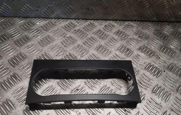 Mercedes-Benz C W204 Other center console (tunnel) element 2046809208 A2046809208