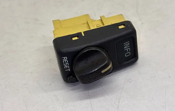 Volvo S70 V70 V70 XC On-board computer control switch 9162959