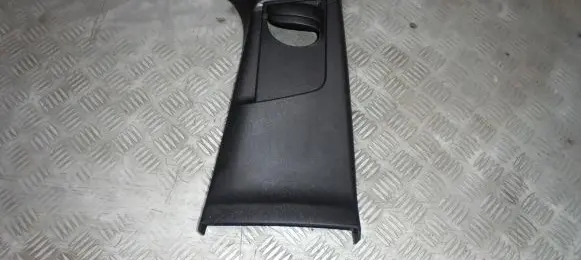 (B) pillar trim (bottom)
