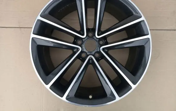 BMW 7 G11 G12 R19 alloy rim 6887592