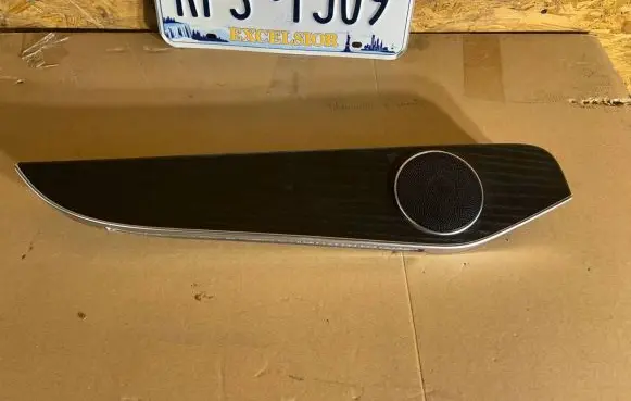 Mercedes-Benz C W205 Front door interior light a2057307522