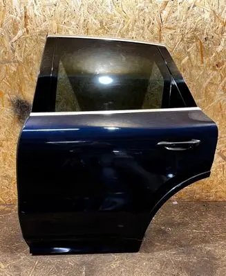 Porsche Cayenne (9Y0 9Y3) Front door