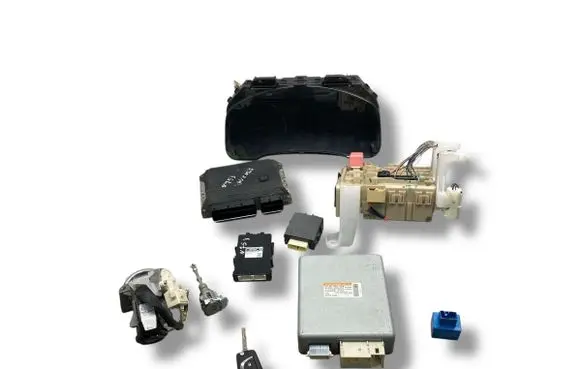 Toyota Avensis T270 Engine ECU kit and lock set 8966105F20 MB2759004732 8965005110
