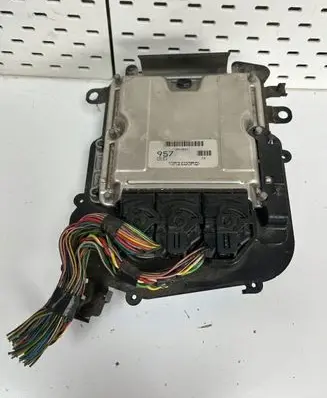 Volvo S40, V40 Engine control unit/module ECU 30620957