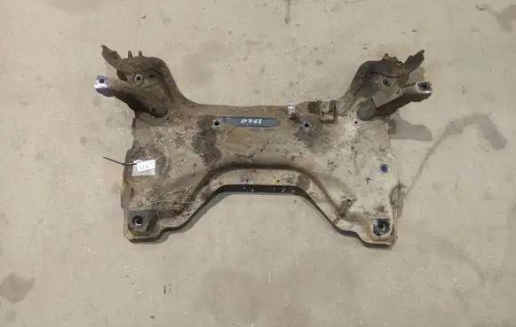 Citroen C4 I Front subframe 