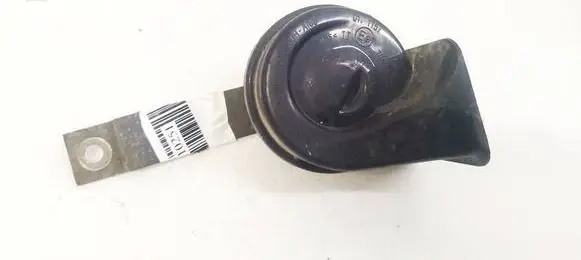 Nissan Primera Horn signal E901157