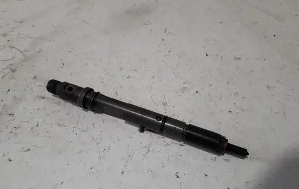 Audi A6 S6 C5 4B Fuel injector 059130201F