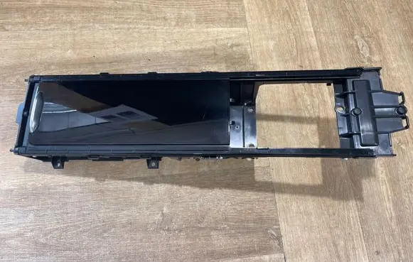 Land Rover Discovery 5 Cup holder front HY32045H62B 22072019 105774634C