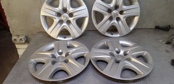Opel Insignia A R17 wheel hub/cap/trim 13312568