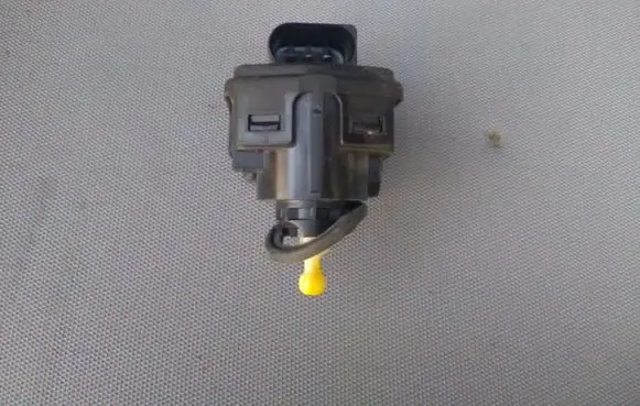 Audi A6 S6 C5 4B Headlight level adjustment motor 4B0941295