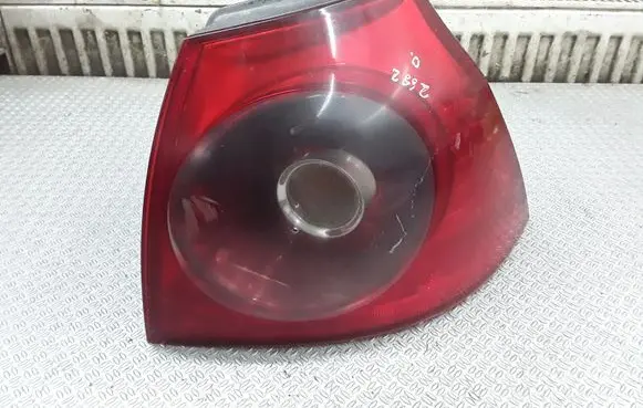 Volkswagen Golf V Rear/tail lights 1K6945096E